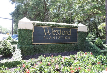 Aerial view of Winter Garden market with vendors